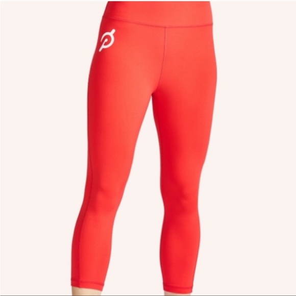 Red Capri Workout Leggings